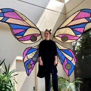 Meet your Posher, Bee